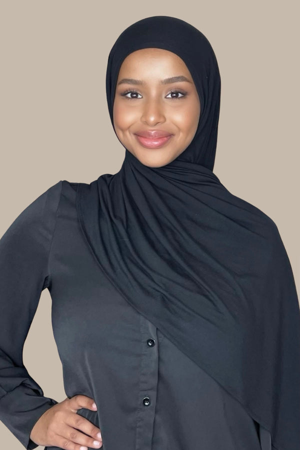 A Woman in a Navy Blue Hijab | Hijab Store